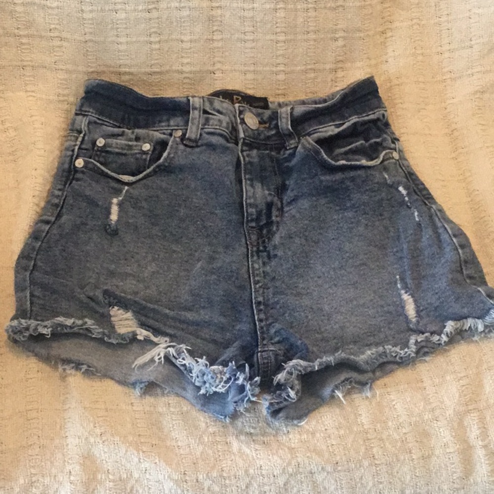 Women’s denim jean shorts